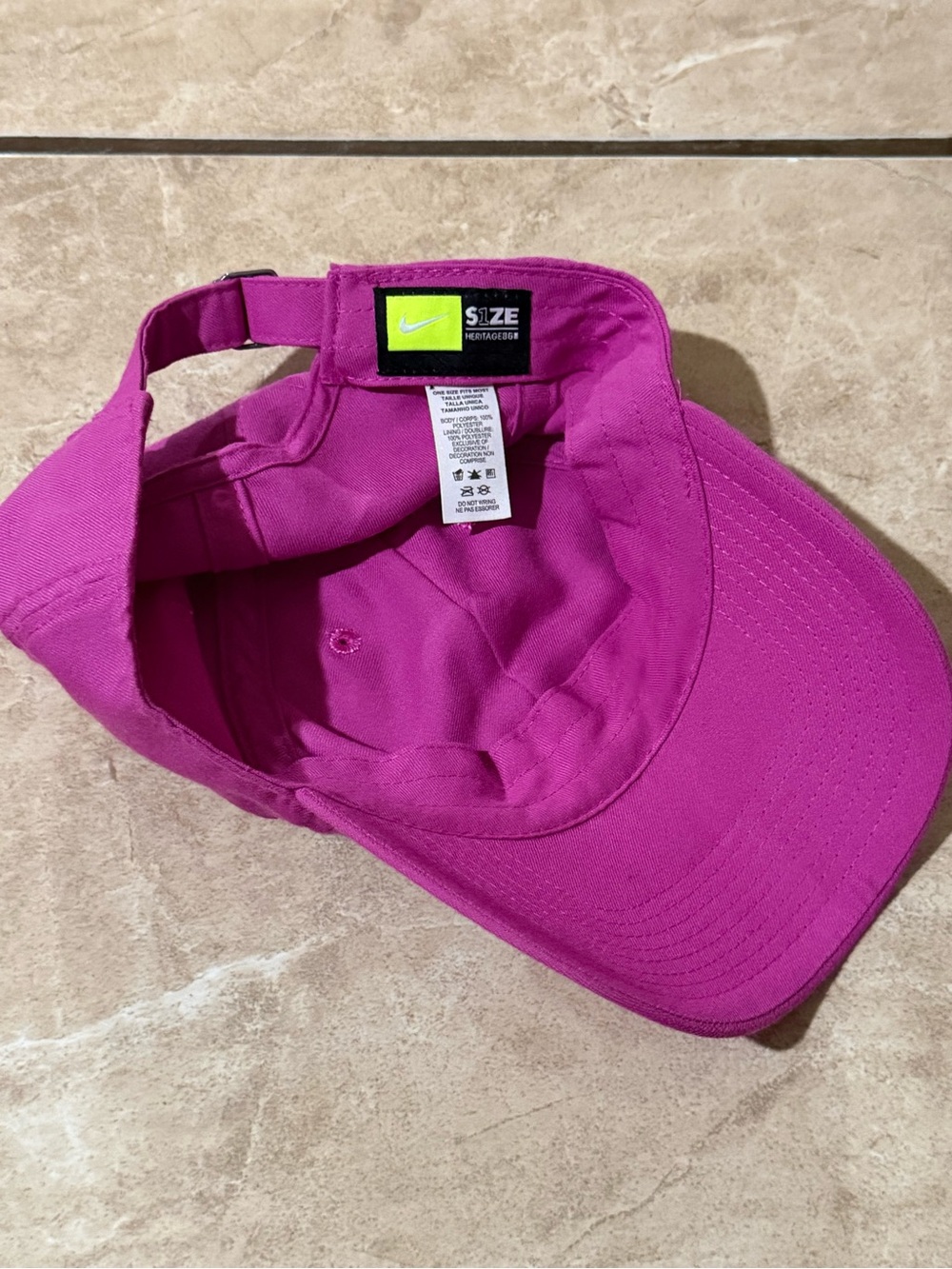 Nike Cap - Picture 3 of 6